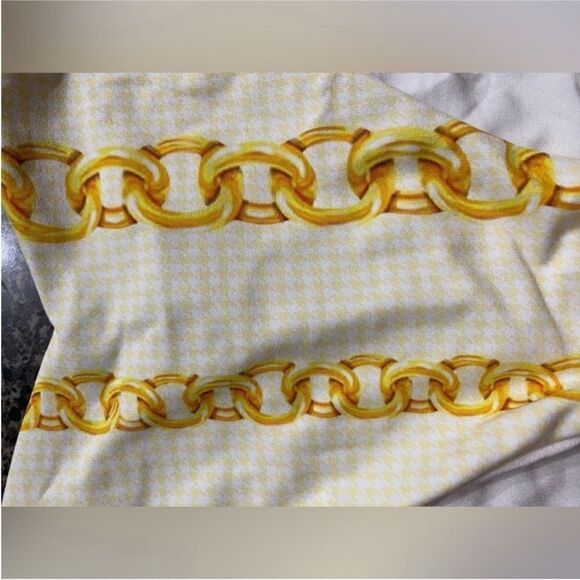 WeWoreWhat NWT Gold Chain Print Bikini Set
Size XS - Picture 8 of 12